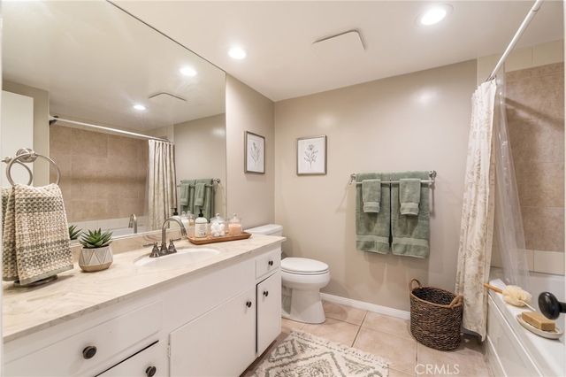 2699 E 20th, Signal Hill, CA 90755