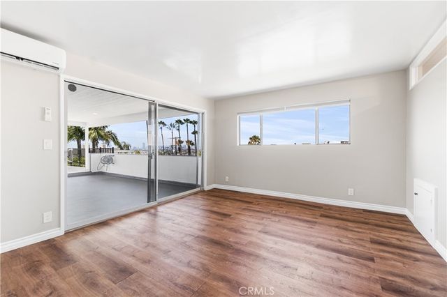 2699 E 20th, Signal Hill, CA 90755