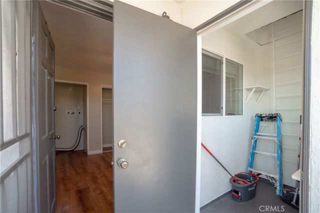2699 E 20th, Signal Hill, CA 90755