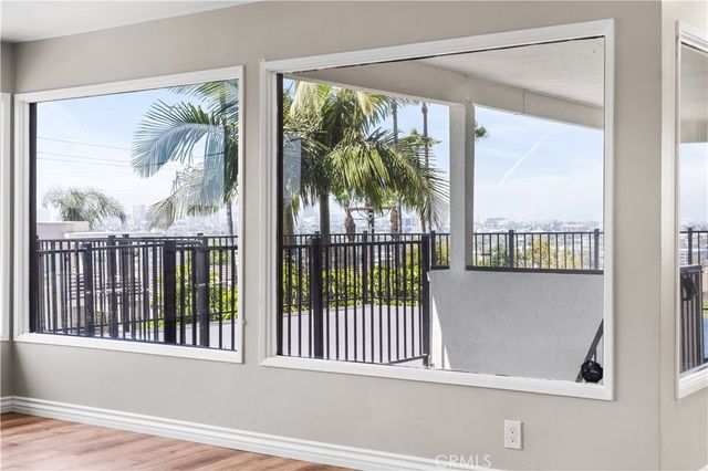 2699 E 20th, Signal Hill, CA 90755