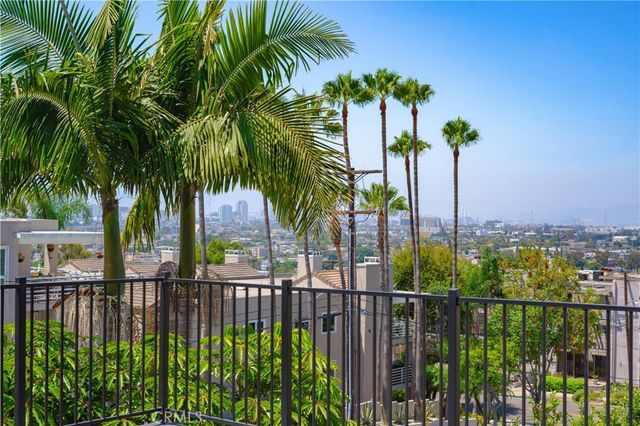 2699 E 20th, Signal Hill, CA 90755