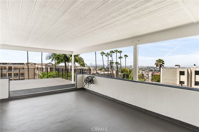 2699 E 20th, Signal Hill, CA 90755