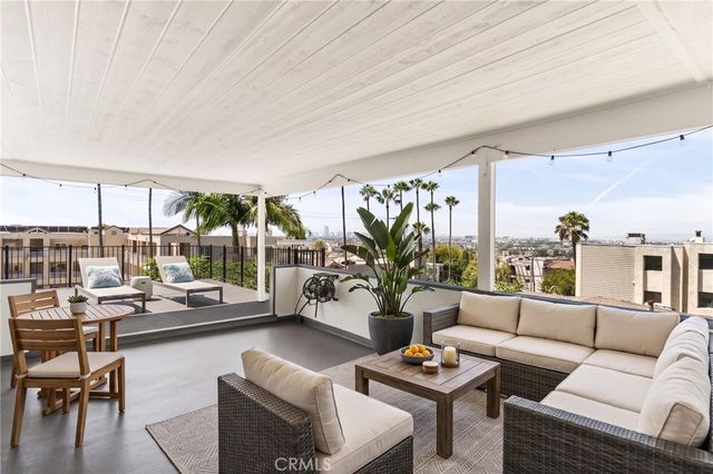 2699 E 20th, Signal Hill, CA 90755
