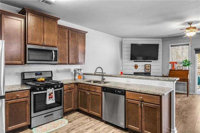 4765 Beacon Ridge Lane, Flowery Branch, GA 30542