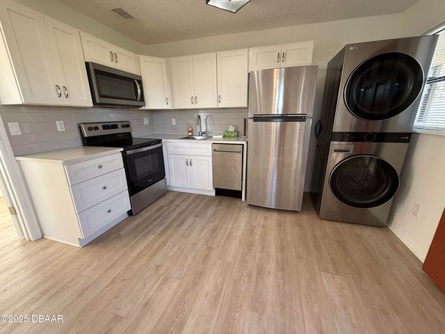 11 Oriole Circle, Ormond Beach, FL 32176