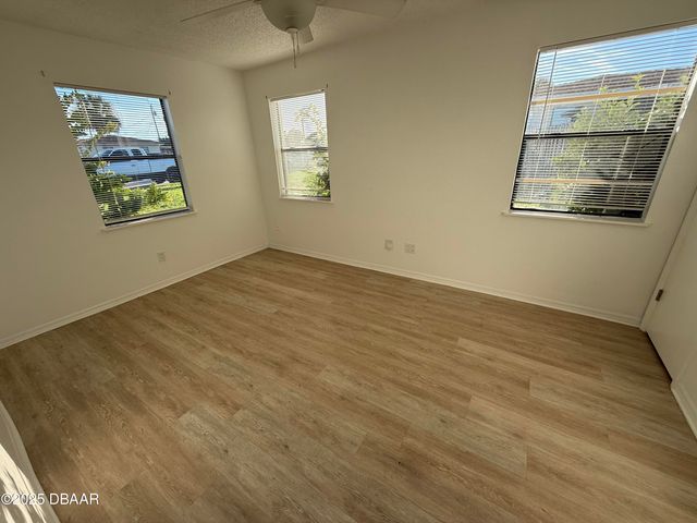 11 Oriole Circle, Ormond Beach, FL 32176