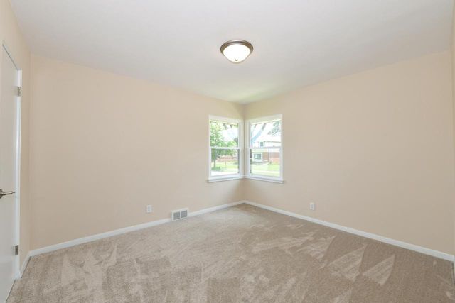 5659 S Quality AVENUE, Cudahy, WI 53110