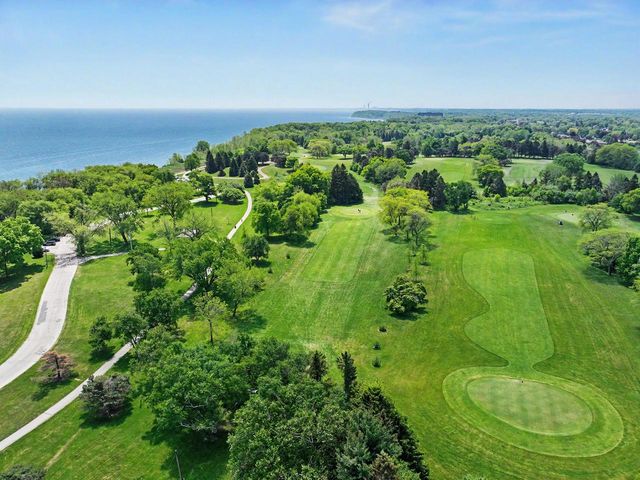 5659 S Quality AVENUE, Cudahy, WI 53110