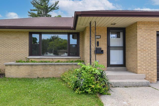 5659 S Quality AVENUE, Cudahy, WI 53110
