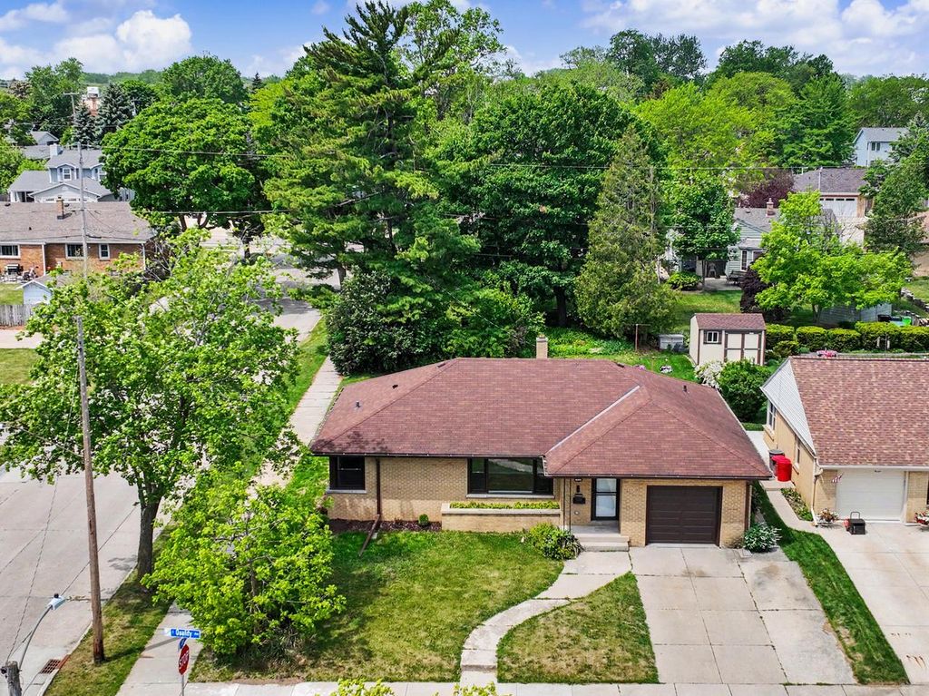 5659 S Quality AVENUE, Cudahy, WI 53110