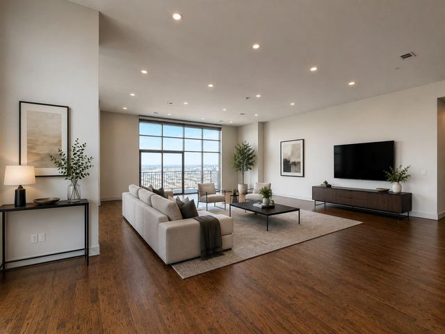 1400 Mckinney Street 3701, Houston, TX 77002