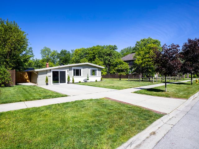 1520 Magnolia Street, Glenview, IL 60025