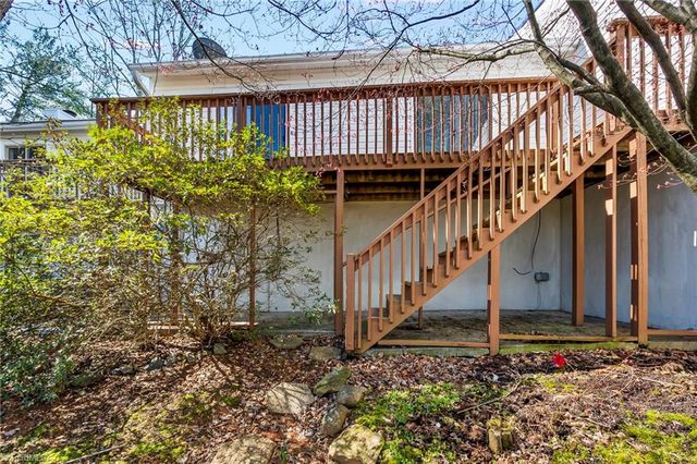 3520 Heathrow Drive, Winston-salem, NC 27127