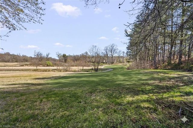 3520 Heathrow Drive, Winston-salem, NC 27127