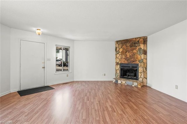 3520 Heathrow Drive, Winston-salem, NC 27127