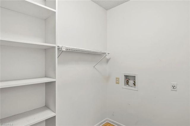 3520 Heathrow Drive, Winston-salem, NC 27127