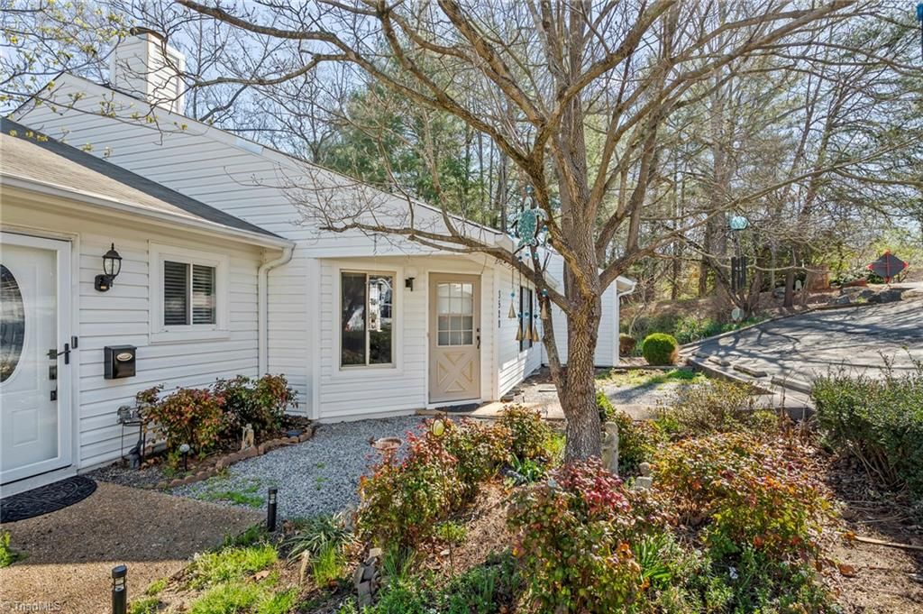 3520 Heathrow Drive, Winston-salem, NC 27127