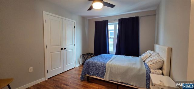 233 Dewey Drive, Toms River, NJ 08751