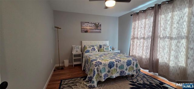 233 Dewey Drive, Toms River, NJ 08751