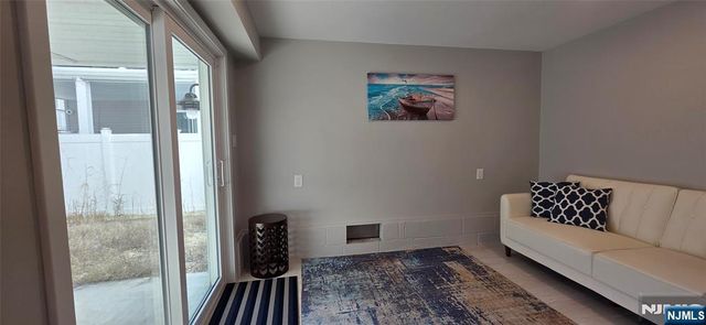 233 Dewey Drive, Toms River, NJ 08751