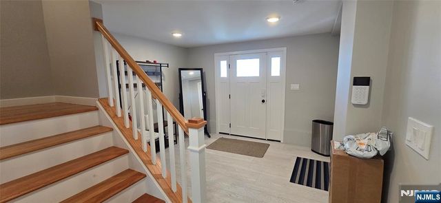 233 Dewey Drive, Toms River, NJ 08751