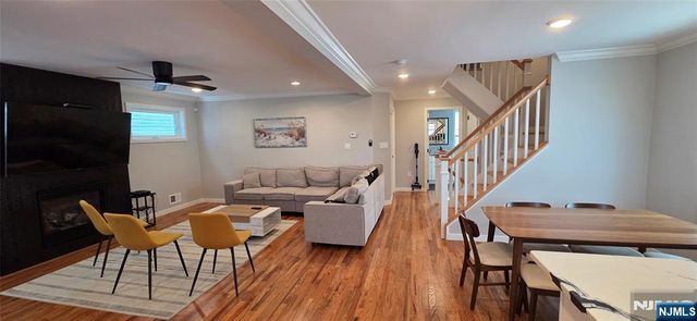 233 Dewey Drive, Toms River, NJ 08751