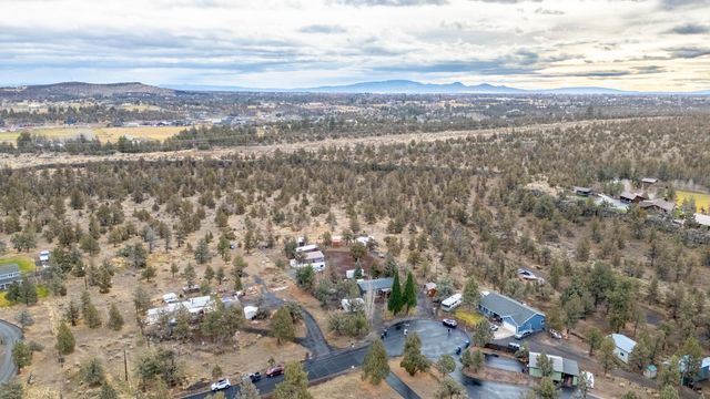 4572 NW 49th Lane NW, Redmond, OR 97756