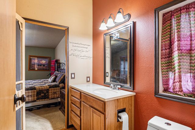 4572 NW 49th Lane NW, Redmond, OR 97756