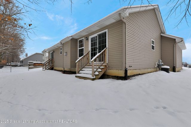 4345 Keelson Drive, Lansing, MI 48911