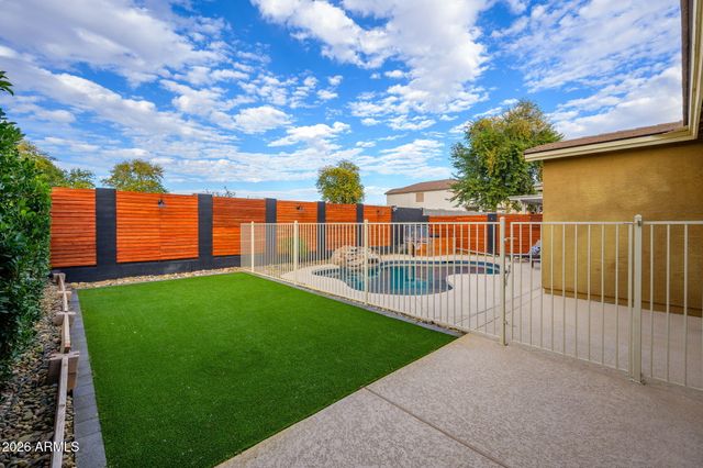 12248 W COUNTRY CLUB Court, Sun City, AZ 85373