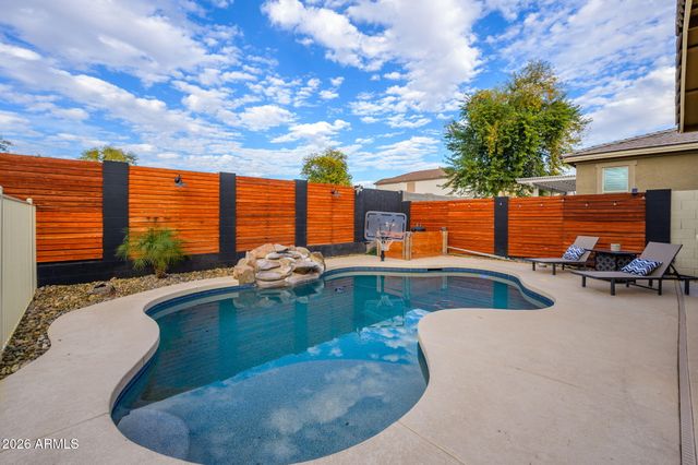 12248 W COUNTRY CLUB Court, Sun City, AZ 85373