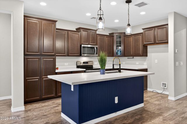 12248 W COUNTRY CLUB Court, Sun City, AZ 85373