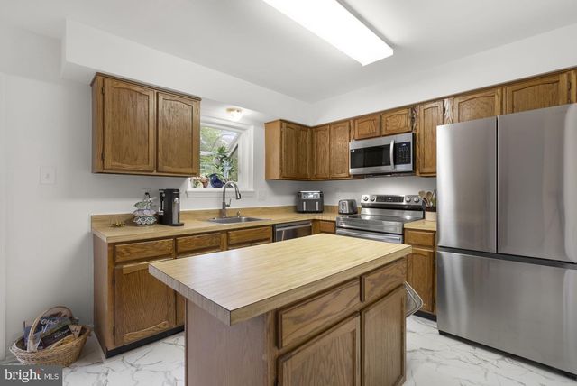 104 KESTREL CT, Gaithersburg, MD 20879