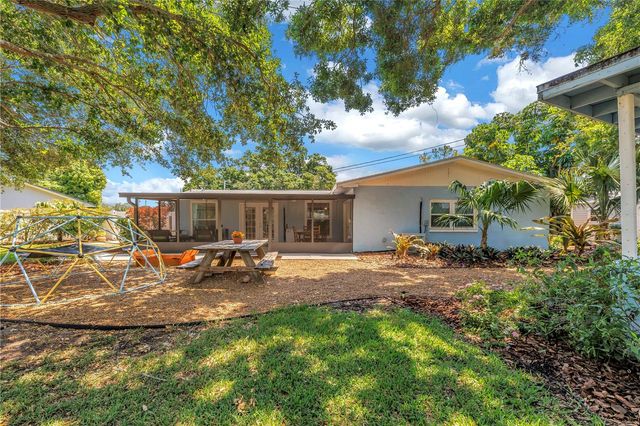 4039 ALBERCA WAY S, St Petersburg, FL 33712