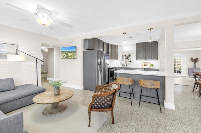 4039 ALBERCA WAY S, St Petersburg, FL 33712