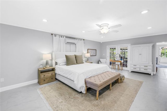 4039 ALBERCA WAY S, St Petersburg, FL 33712