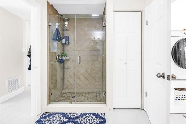 4039 ALBERCA WAY S, St Petersburg, FL 33712