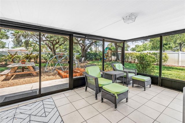 4039 ALBERCA WAY S, St Petersburg, FL 33712