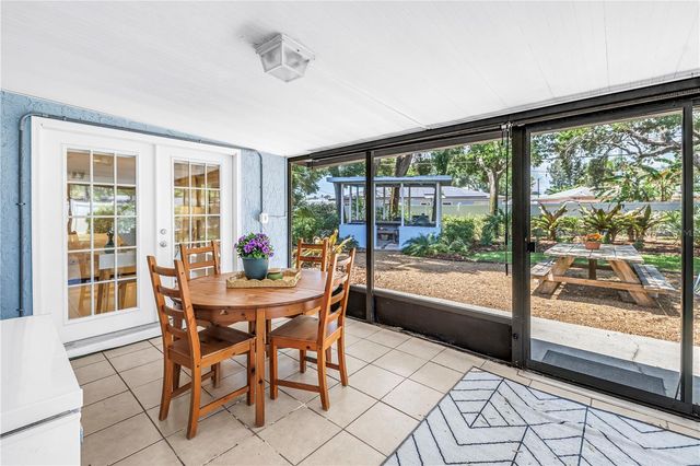 4039 ALBERCA WAY S, St Petersburg, FL 33712