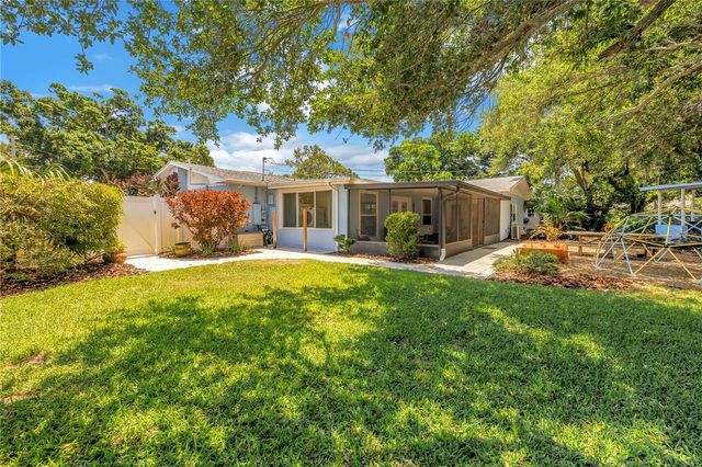 4039 ALBERCA WAY S, St Petersburg, FL 33712