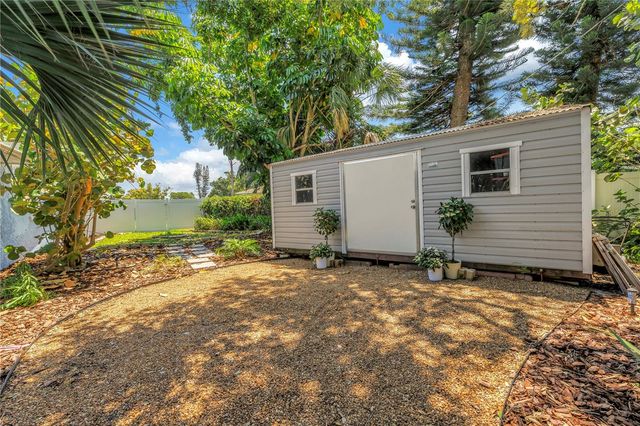 4039 ALBERCA WAY S, St Petersburg, FL 33712