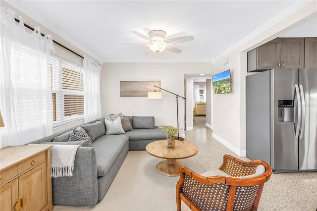 4039 ALBERCA WAY S, St Petersburg, FL 33712