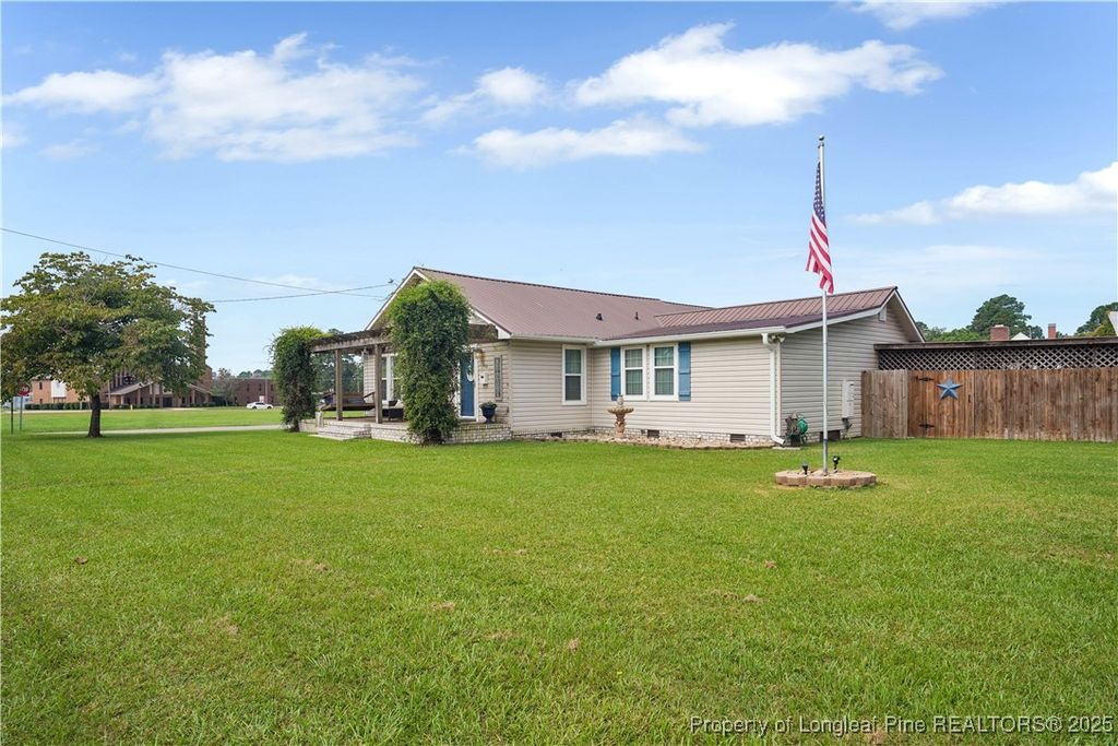 513 Summit Avenue, Lumberton, NC 28358