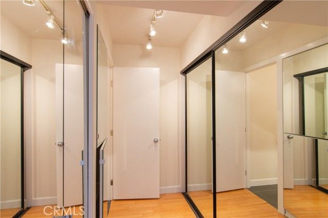 600 W 9th 1114, Los Angeles, CA 90015