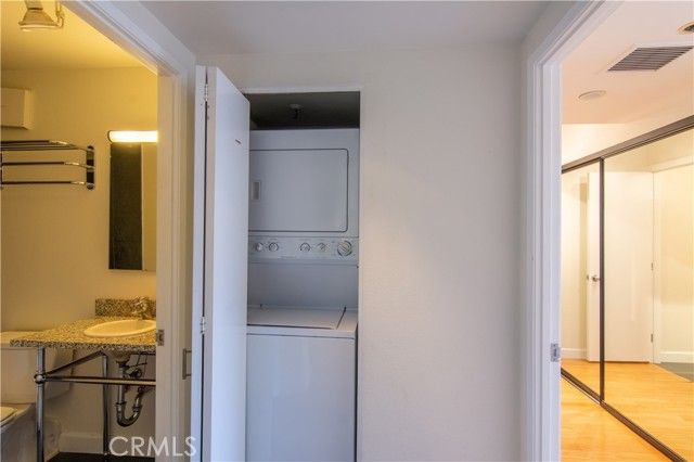 600 W 9th 1114, Los Angeles, CA 90015