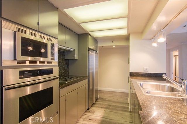 600 W 9th 1114, Los Angeles, CA 90015