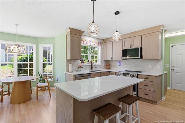 281 Pineridge Cove, Sanford, NC 27332