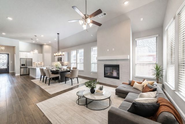 7905 Lewisville Lane, Mckinney, TX 75071