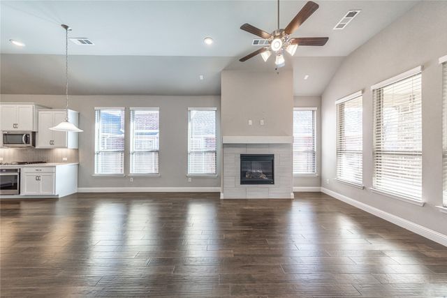 7905 Lewisville Lane, Mckinney, TX 75071