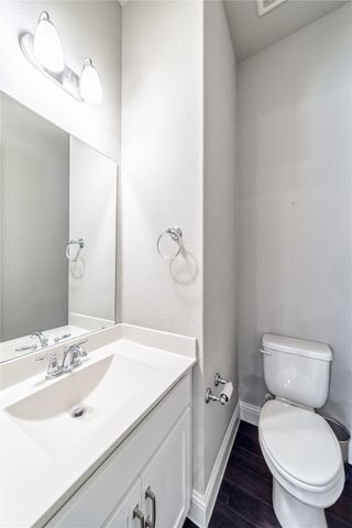 7905 Lewisville Lane, Mckinney, TX 75071